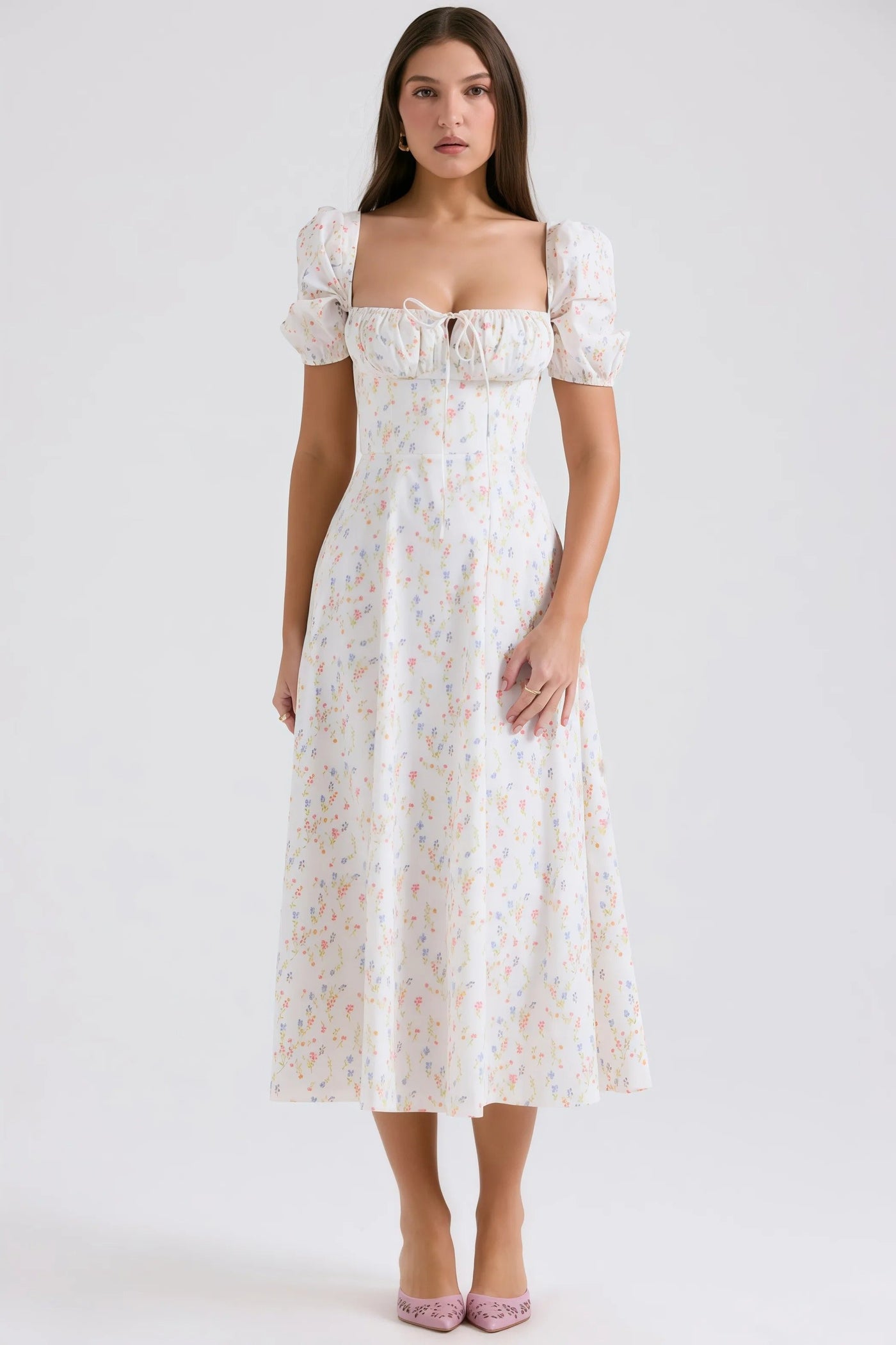 NADIA – Midi-jurk met bloemenprint en charmante pofmouwen