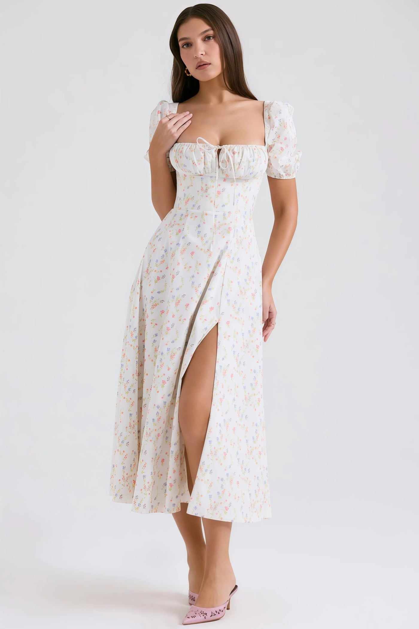 NADIA – Midi-jurk met bloemenprint en charmante pofmouwen