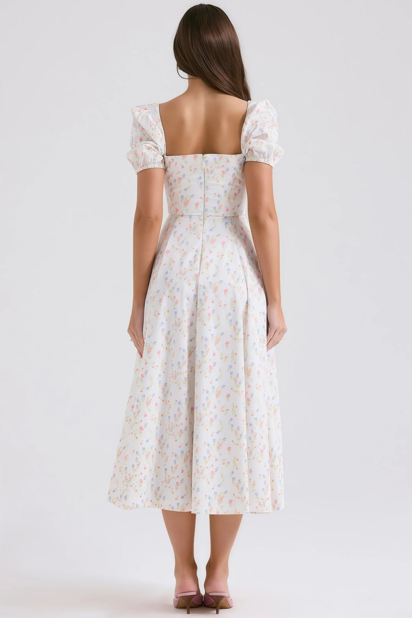 NADIA – Midi-jurk met bloemenprint en charmante pofmouwen